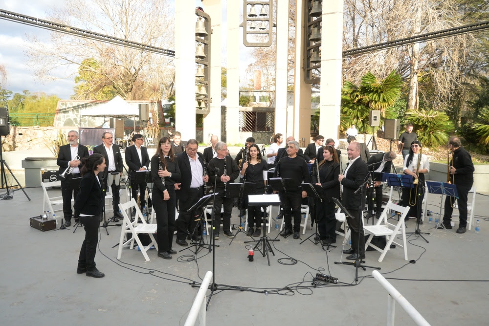 La Banda Sinfónica Municipal de Escobar celebró sus 30 años con un emotivo concierto en Escopark